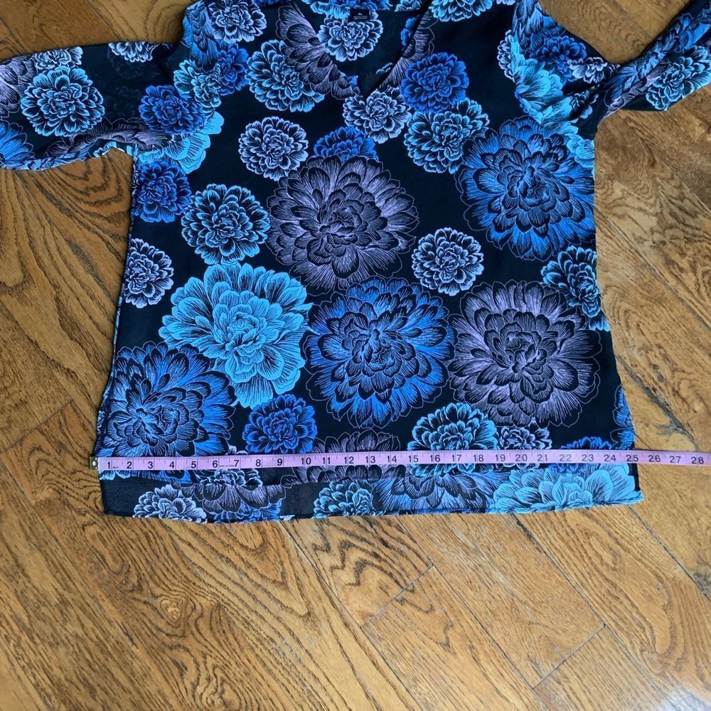 Black Sheer Fluted Sleeve Blouse Large Floral Print - Picture 10 of 10